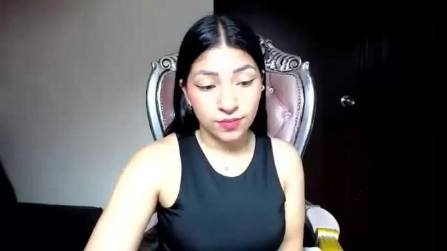 Image 10 of holly__20 Stream on Chaturbate on 1 month ago