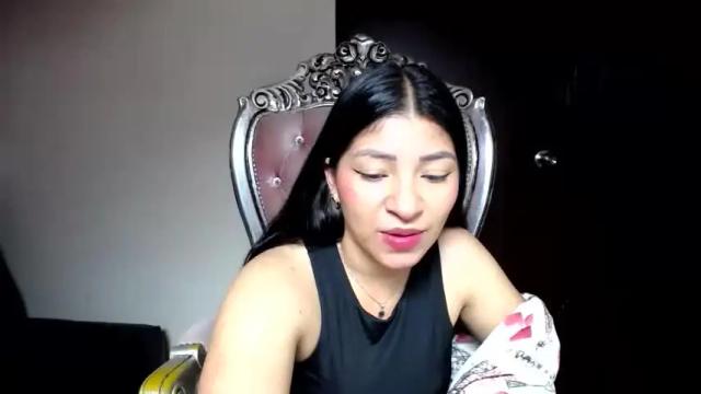 Image 11 of holly__20 Stream on Chaturbate on 1 month ago