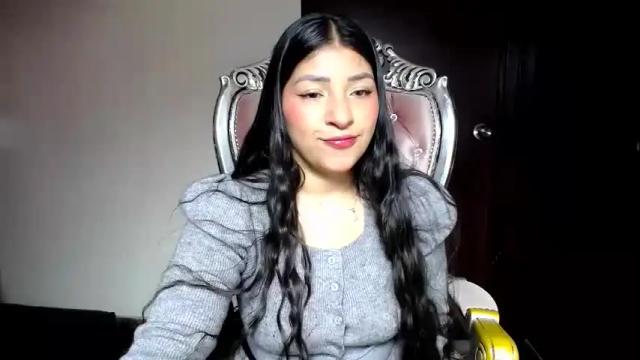 Image 4 of holly__20 Stream on Chaturbate on 27 days ago