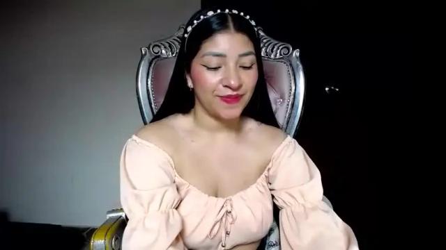 Image 10 of holly__20 Stream on Chaturbate on 21 days ago
