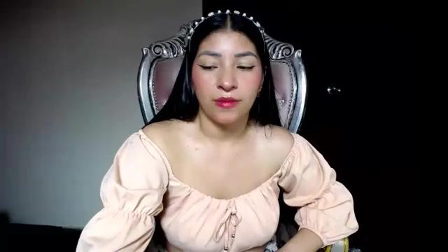 Image 12 of holly__20 Stream on Chaturbate on 21 days ago