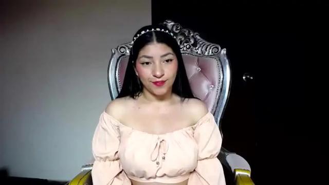 Image 3 of holly__20 Stream on Chaturbate on 21 days ago
