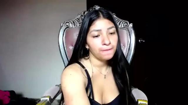 Image 4 of holly__20 Stream on Chaturbate on 19 days ago