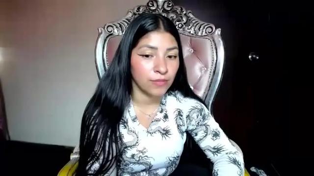 Image 10 of holly__20 Stream on Chaturbate on 14 days ago