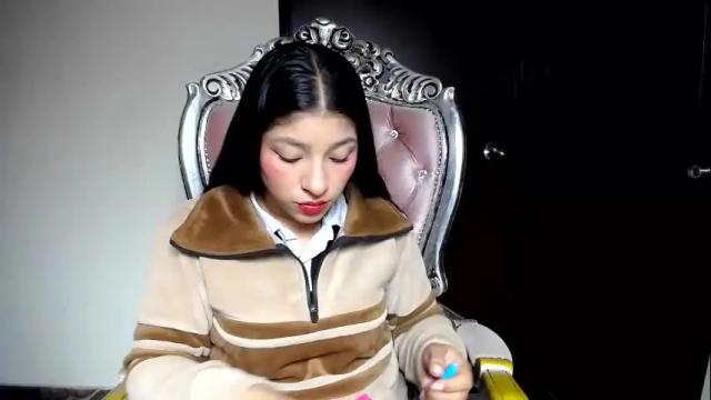 Image 4 of holly__20 Stream on Chaturbate on 2 days ago