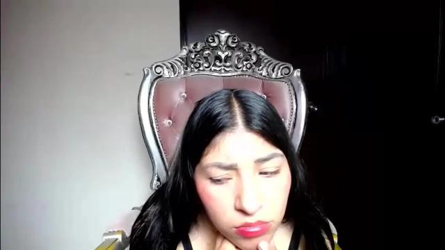 Image 4 of holly__20 Stream on Chaturbate on 1 day ago