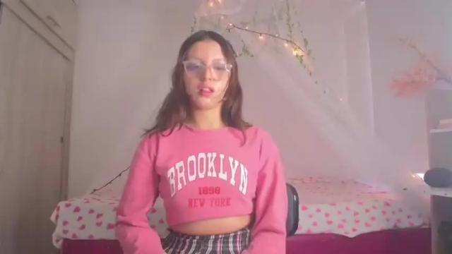 Image 3 of holly__ly1 Stream on Chaturbate on 13 months ago