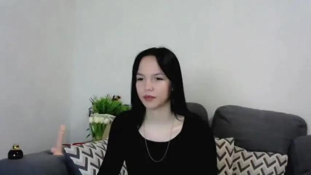 Image 4 of holly_baby_x Stream on Chaturbate on 15 months ago