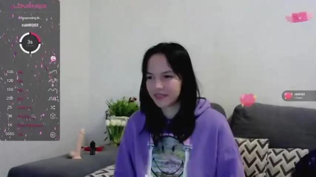 Image 11 of holly_baby_x Stream on Chaturbate on 15 months ago