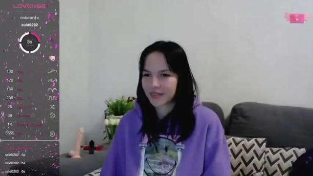 Image 12 of holly_baby_x Stream on Chaturbate on 15 months ago