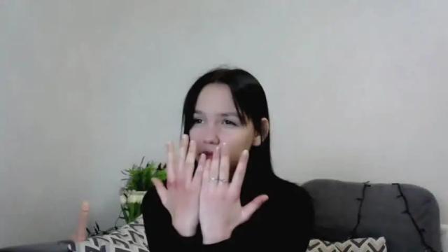 Image 4 of holly_baby_x Stream on Chaturbate on 14 months ago