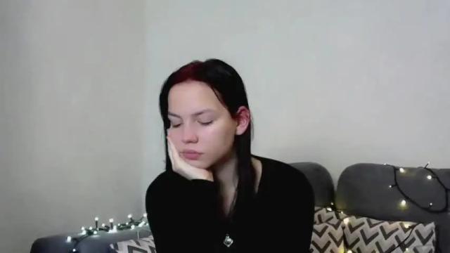 Image 6 of holly_baby_x Stream on Chaturbate on 14 months ago