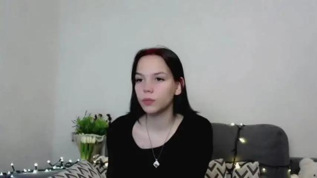 Image 2 of holly_baby_x Stream on Chaturbate on 16 months ago