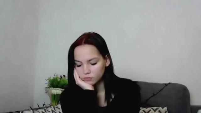 Image 10 of holly_baby_x Stream on Chaturbate on 14 months ago