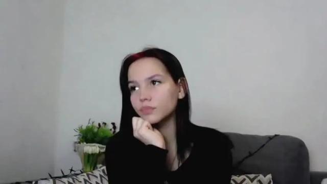 Image 11 of holly_baby_x Stream on Chaturbate on 14 months ago