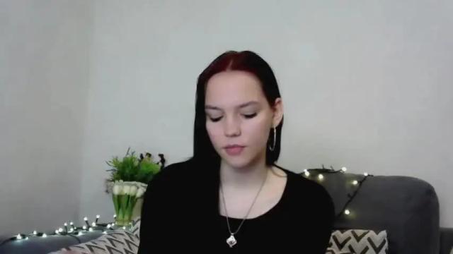 Image 3 of holly_baby_x Stream on Chaturbate on 16 months ago