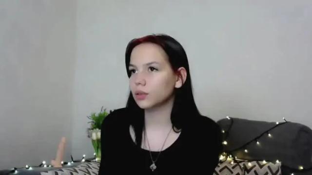Image 12 of holly_baby_x Stream on Chaturbate on 13 months ago
