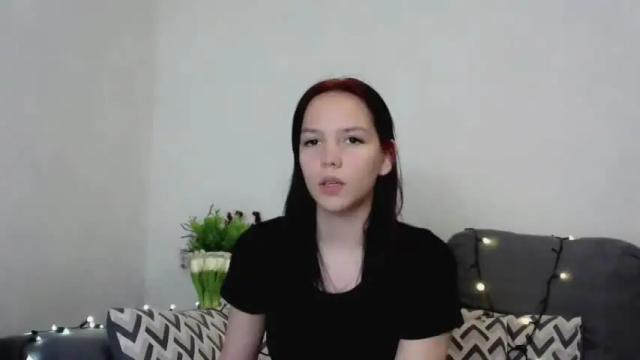 Image 3 of holly_baby_x Stream on Chaturbate on 13 months ago