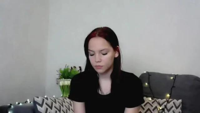 Image 4 of holly_baby_x Stream on Chaturbate on 13 months ago