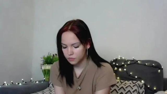 Image 10 of holly_baby_x Stream on Chaturbate on 13 months ago