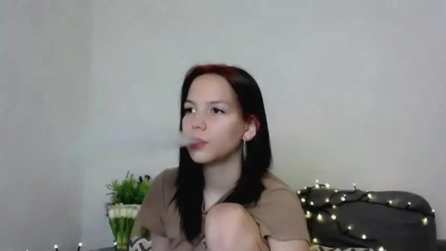 Image 3 of holly_baby_x Stream on Chaturbate on 13 months ago