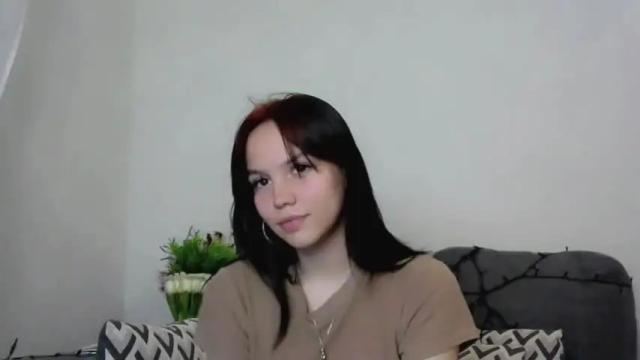 Thumbnail 3, holly_baby_x's Stream at Chaturbate, 13 months ago