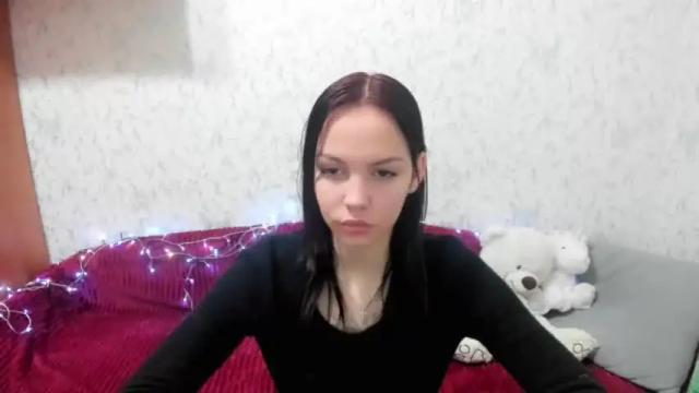 Image 4 of holly_baby_x Stream on Chaturbate on 13 months ago