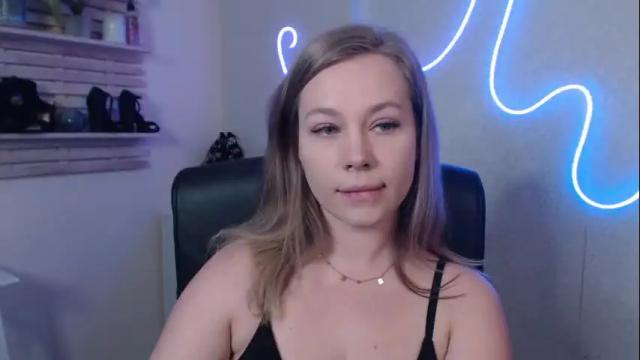 Thumbnail 2, holly_bb95's Stream at Chaturbate, 1 month ago