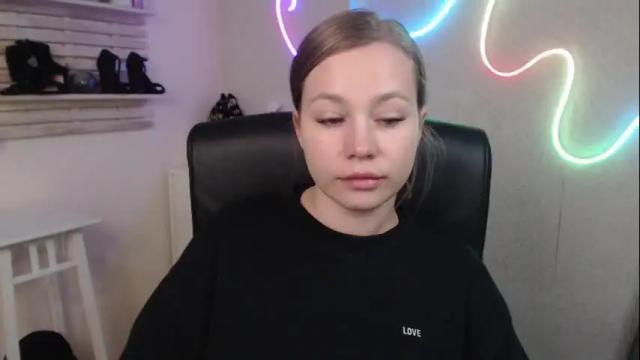 Image 3 of holly_bb95 Stream on Chaturbate on 1 month ago