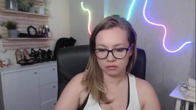 Thumbnail 2, holly_bb95's Stream at Chaturbate, 1 month ago