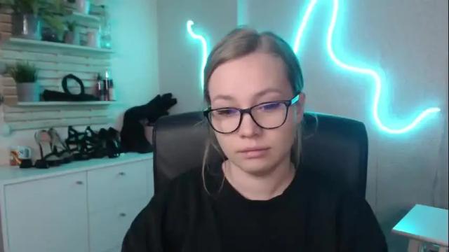 Thumbnail 2, holly_bb95's Stream at Chaturbate, 1 month ago