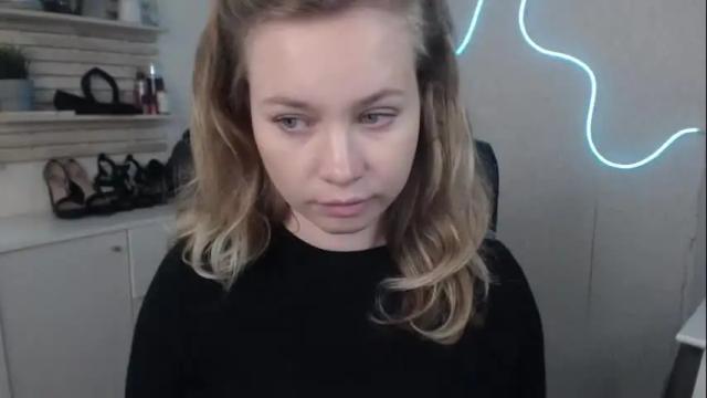 Image 7 of holly_bb95 Stream on Chaturbate on 6 days ago