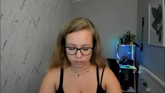 Thumbnail 2, holly_bb95's Stream at Chaturbate, 3 months ago
