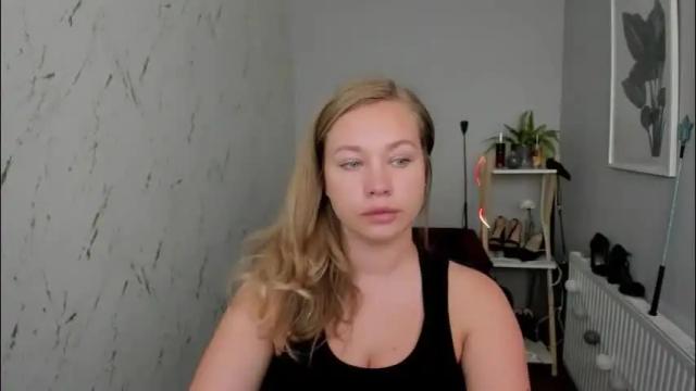 Thumbnail 1, holly_bb95's Stream at Chaturbate, 2 months ago