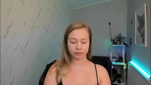 Thumbnail 2, holly_bb95's Stream at Chaturbate, 1 month ago
