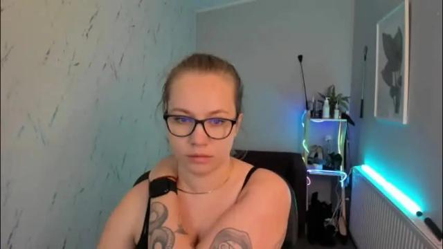 Thumbnail 2, holly_bb95's Stream at Chaturbate, 1 month ago