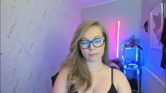 Thumbnail 3, holly_bb95's Stream at Chaturbate, 1 day ago