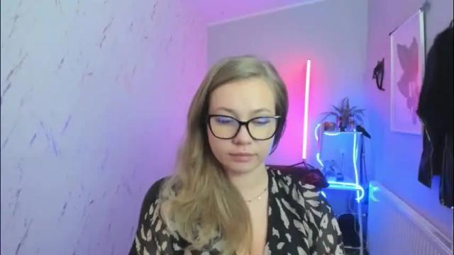 Thumbnail 1, holly_bb95's Stream at Chaturbate, 5 hours ago