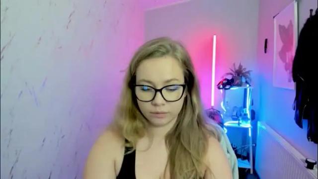 Thumbnail 2, holly_bb95's Stream at Chaturbate, 1 month ago