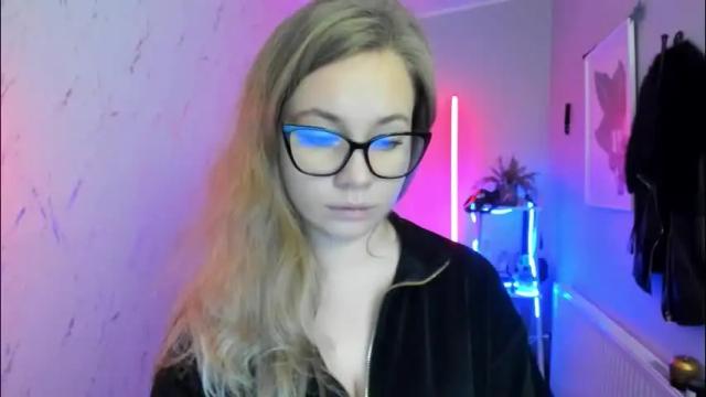 Thumbnail 2, holly_bb95's Stream at Chaturbate, 1 month ago