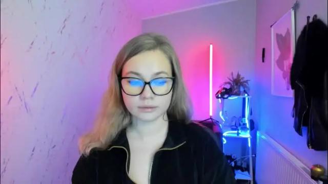 Thumbnail 3, holly_bb95's Stream at Chaturbate, 1 month ago