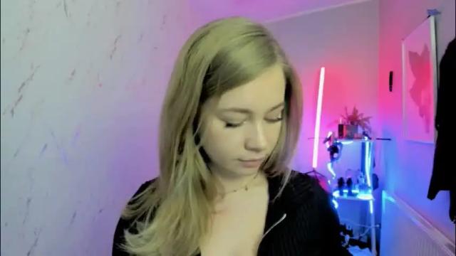 Thumbnail 2, holly_bb95's Stream at Chaturbate, 1 month ago