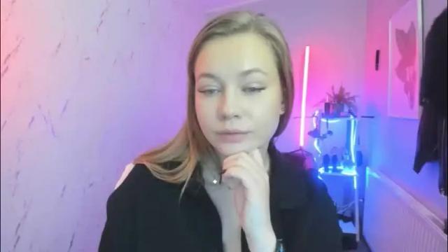 Thumbnail 2, holly_bb95's Stream at Chaturbate, 1 month ago