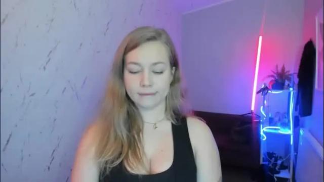 Thumbnail 1, holly_bb95's Stream at Chaturbate, 25 days ago