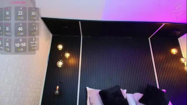 Thumbnail 1, holly_kat's Stream at Chaturbate, 4 months ago
