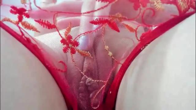 Image 3 of holly_little2 Stream on Chaturbate on 6 days ago