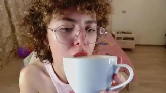 Image 6 of holly_molli Stream on Chaturbate on 21 months ago