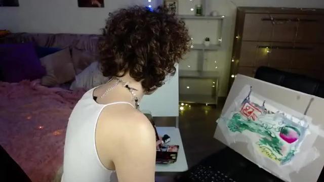 Image 7 of holly_molli Stream on Chaturbate on 20 months ago