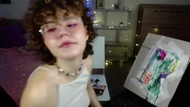 Image 8 of holly_molli Stream on Chaturbate on 20 months ago
