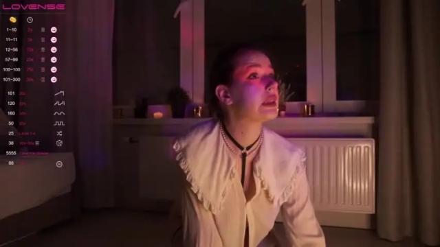 Thumbnail 1, holly_rave's Stream at Chaturbate, 21 months ago